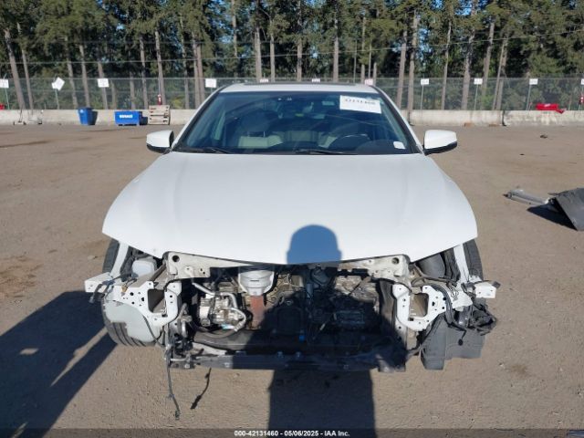 19UUB1F53GA012220 Acura TLX TECH