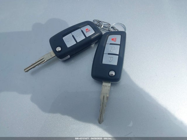5N1AT2MV0JC738213 Nissan ROGUE S