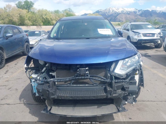 5N1AT2MV0JC738213 Nissan ROGUE S