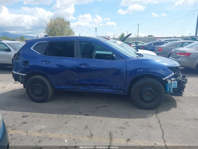 5N1AT2MV0JC738213 Nissan ROGUE S