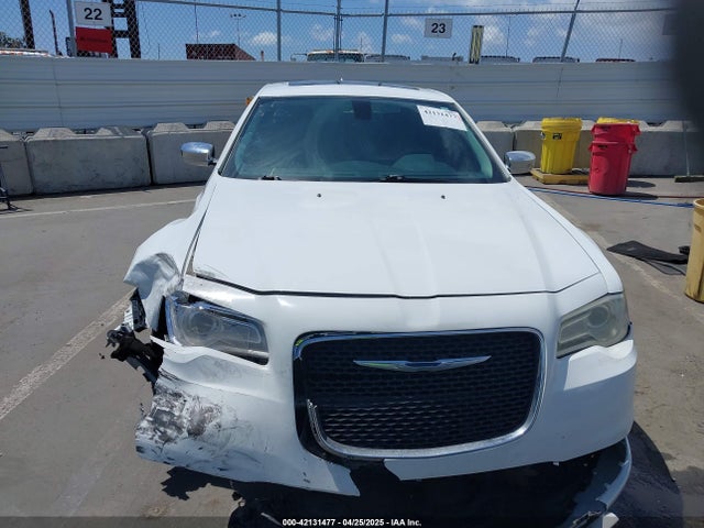 Chrysler 300C 2016 2C3CCAEG3GH212241 Image 12