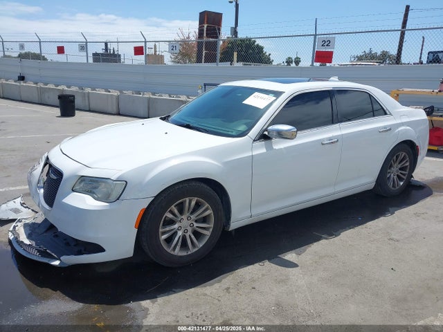 Chrysler 300C 2016 2C3CCAEG3GH212241 Image 2
