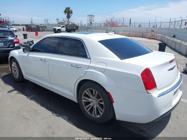 Chrysler 300C 2016 2C3CCAEG3GH212241 Image 3