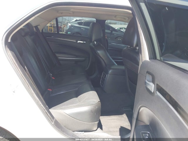 Chrysler 300C 2016 2C3CCAEG3GH212241 Image 8