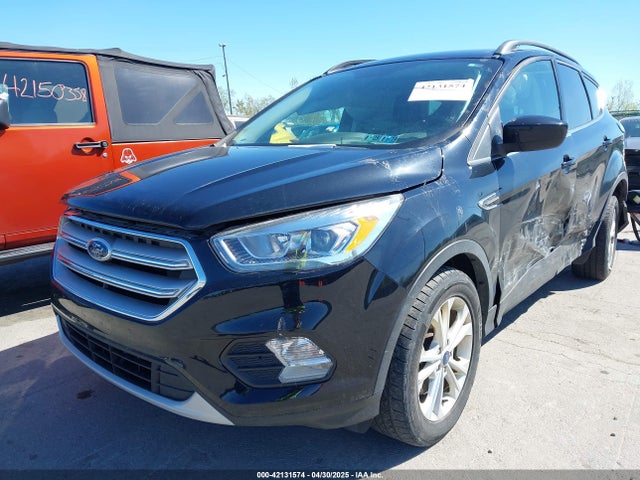 1FMCU9HD2JUD16793 Ford ESCAPE SEL