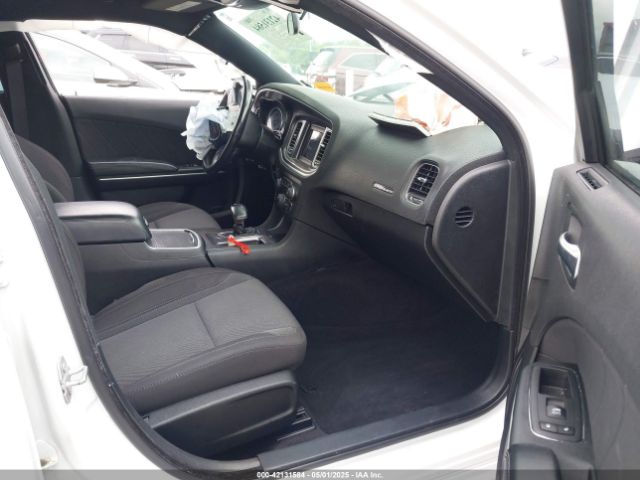 2C3CDXBG7KH710181 Dodge Charger Sxt Rwd