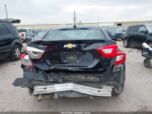 1G1BE5SMXH7215419 Chevrolet Cruze Lt Auto