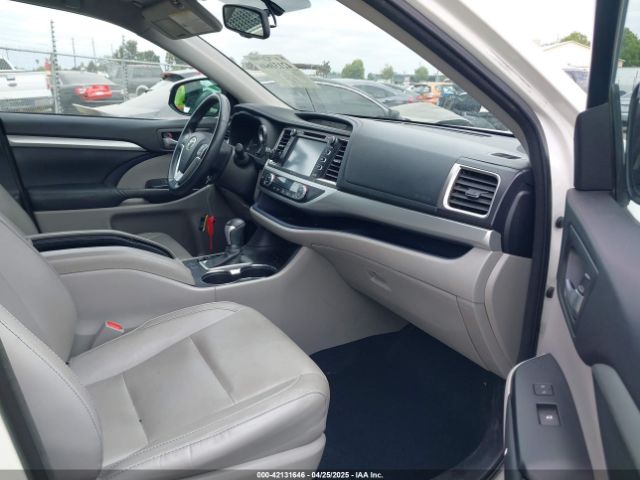 5TDKKRFH0FS076120 Toyota Highlander Xle V6