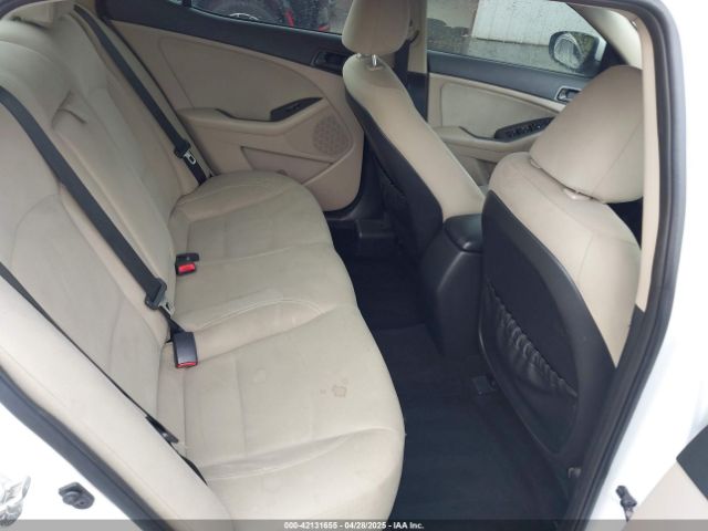5XXGM4A75FG407535 KIA Optima Lx