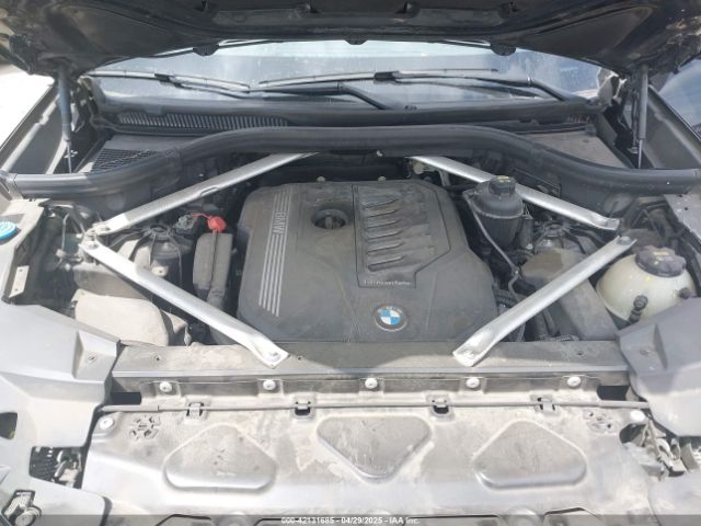 2019 BMW X5 5UXCR6C51KLL22840 Photo 9