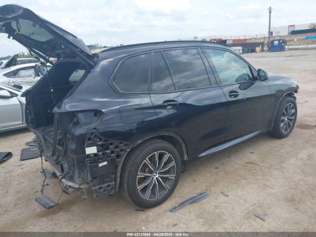 2019 BMW X5 5UXCR6C51KLL22840 Photo 3