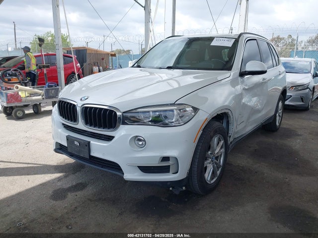 BMW 2015 2015 5UXKR2C5XF0H37248 Image 2