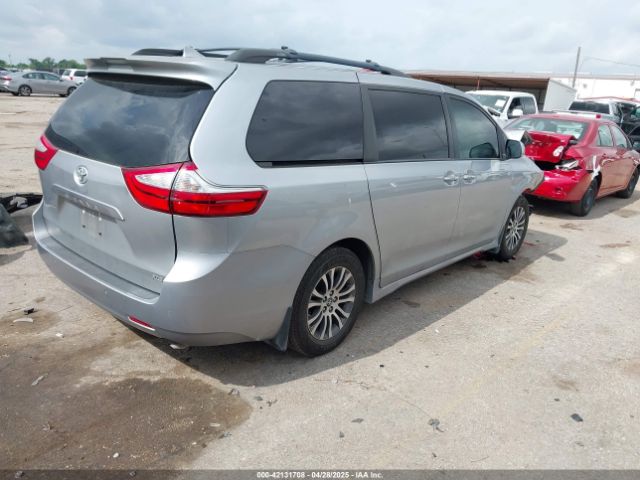 5TDYZ3DCXJS963453 Toyota Sienna Xle 8 Passenger