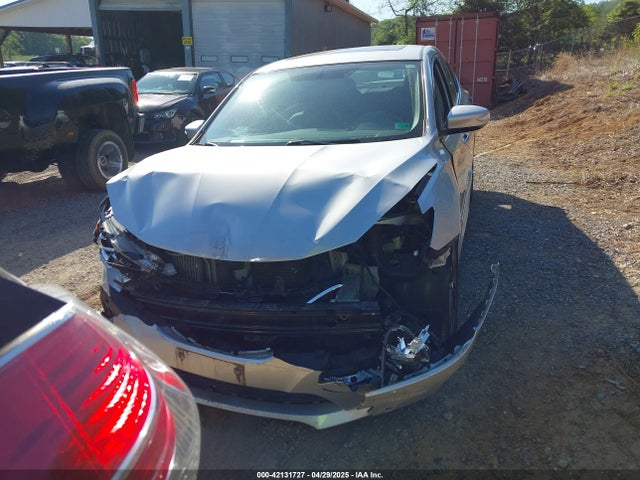 3N1CB7AP6HY326157 Nissan Sentra Sr Turbo