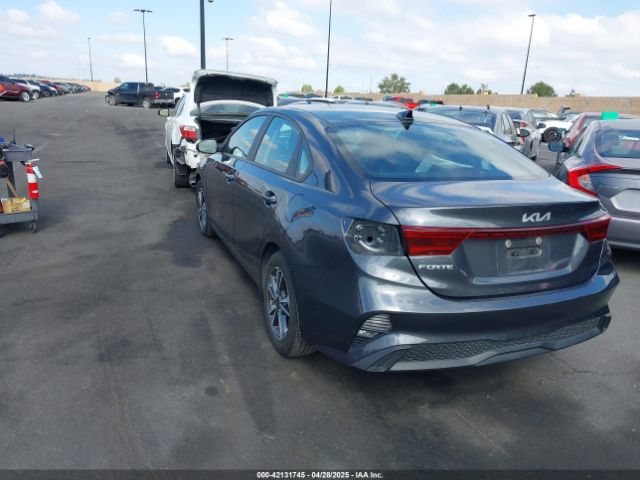 3KPF24AD6PE578103 KIA Forte Lxs
