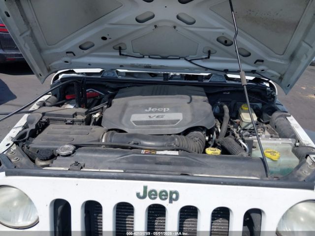 1C4BJWDG6FL505645 Jeep Wrangler Unlimited Sport