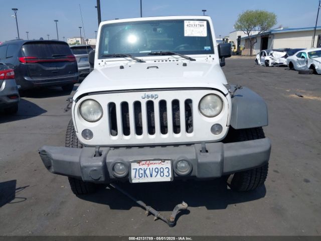 1C4BJWDG6FL505645 Jeep Wrangler Unlimited Sport