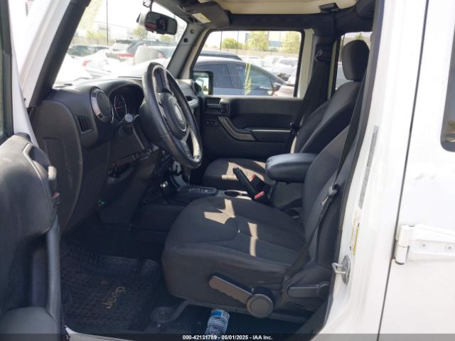 1C4BJWDG6FL505645 Jeep Wrangler Unlimited Sport