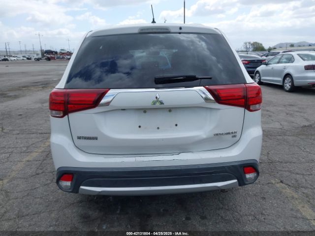 JA4AZ3A31GZ015790 Mitsubishi Outlander Es/se/sel