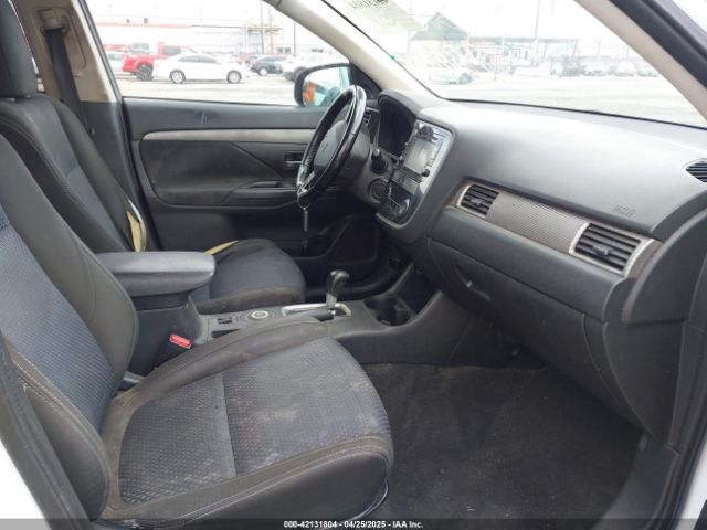 JA4AZ3A31GZ015790 Mitsubishi Outlander Es/se/sel