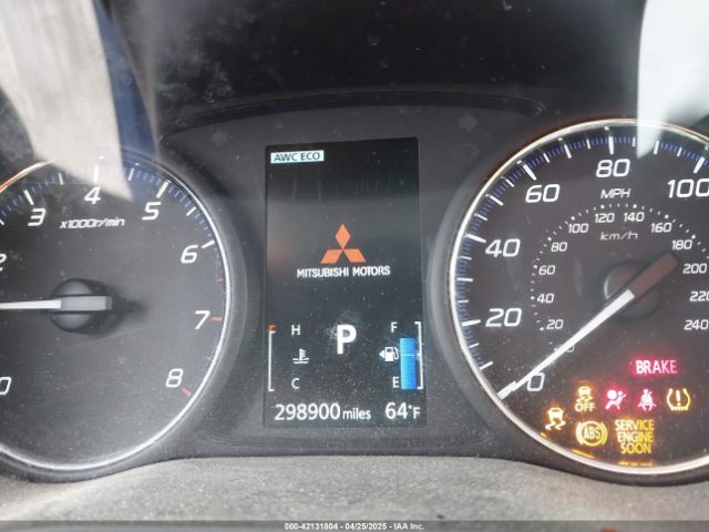 JA4AZ3A31GZ015790 Mitsubishi Outlander Es/se/sel