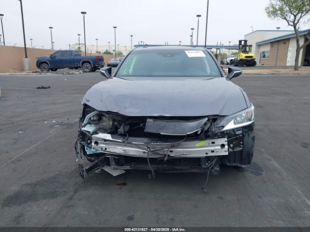 58ADA1C12MU004997 Lexus ES 300H