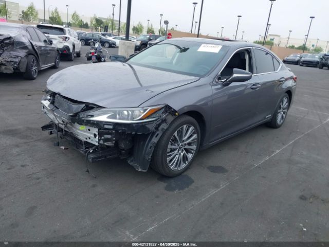 58ADA1C12MU004997 Lexus ES 300H