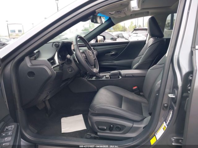 58ADA1C12MU004997 Lexus ES 300H