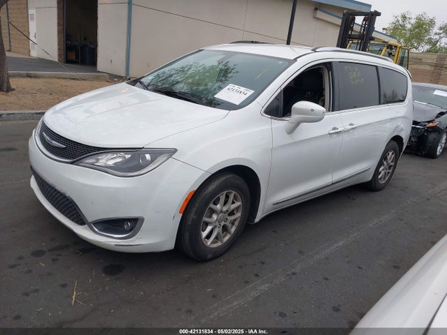 Chrysler 2020 2020 2C4RC1BG2LR134646 Image 2