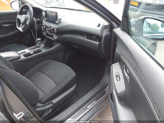 3N1AB8CV9NY211458 Nissan Sentra Sv Xtronic Cvt