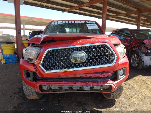 3TMCZ5AN6JM156634 Toyota Tacoma Trd Off Road