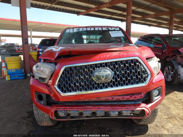 3TMCZ5AN6JM156634 Toyota Tacoma Trd Off Road