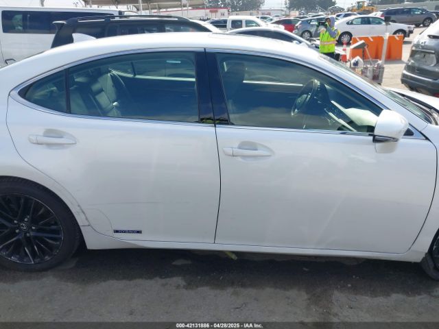 JTHBW1GG8F2089151 Lexus ES 300H
