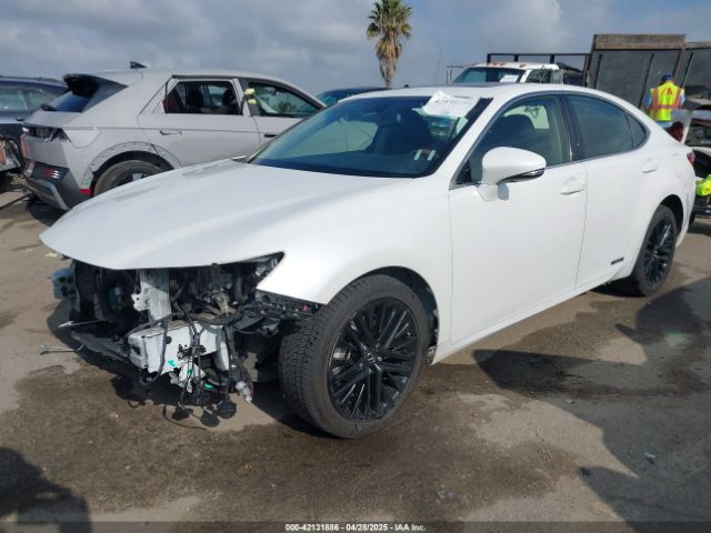 JTHBW1GG8F2089151 Lexus ES 300H