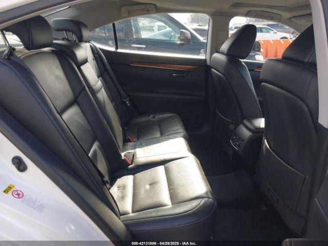 JTHBW1GG8F2089151 Lexus ES 300H
