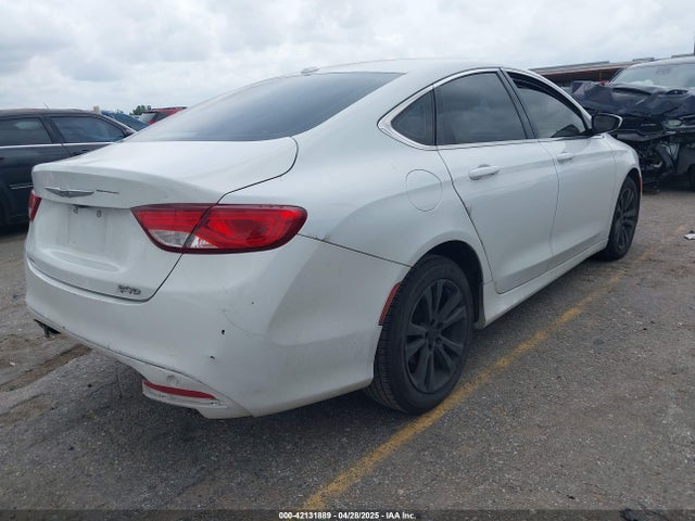 Chrysler 200 Limited 2015 1C3CCCAB5FN590976 Image 4