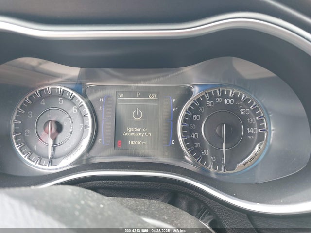 Chrysler 200 Limited 2015 1C3CCCAB5FN590976 Image 7