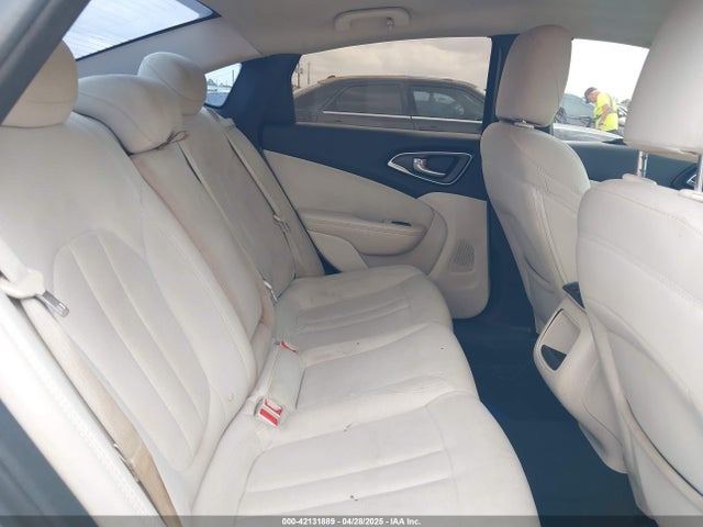 Chrysler 200 Limited 2015 1C3CCCAB5FN590976 Image 8