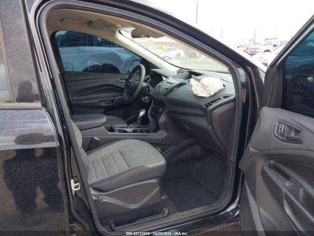 1FMCU0F76HUC34195 Ford ESCAPE S