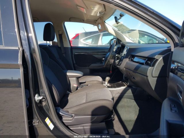 2019 MITSUBISHI OUTLANDER JA4AD2A32KJ002207 Photo 4