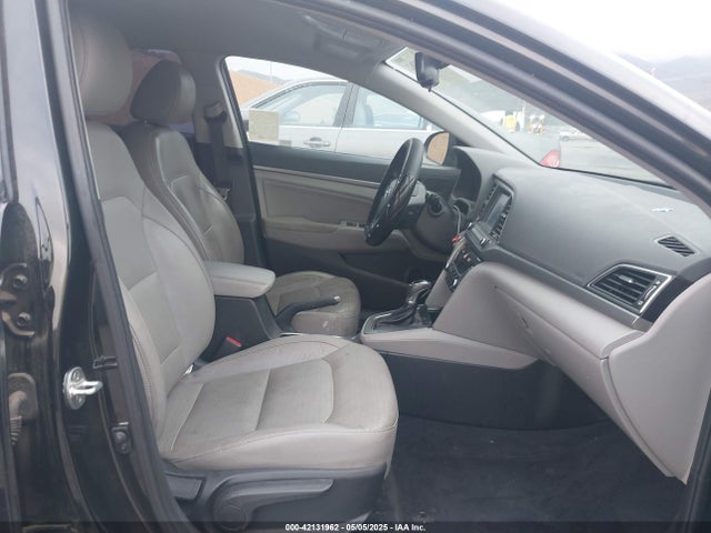 5NPD84LF6HH184571 Hyundai Elantra Limited