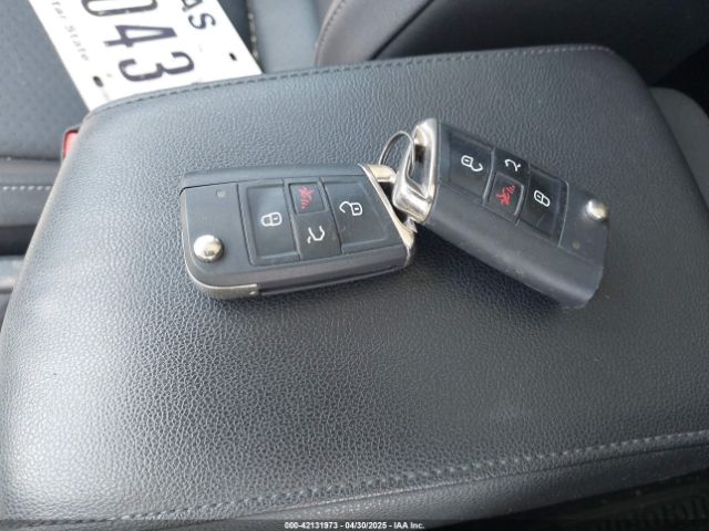 3VV2B7AX2KM176931 Volkswagen 2019