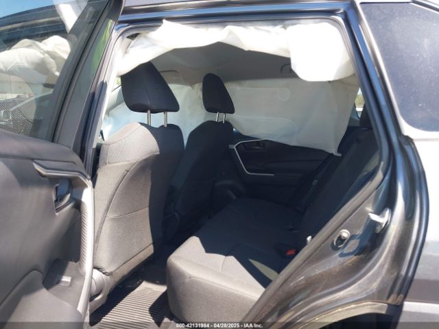 2T3F1RFV2MC237378 Toyota RAV4 LE