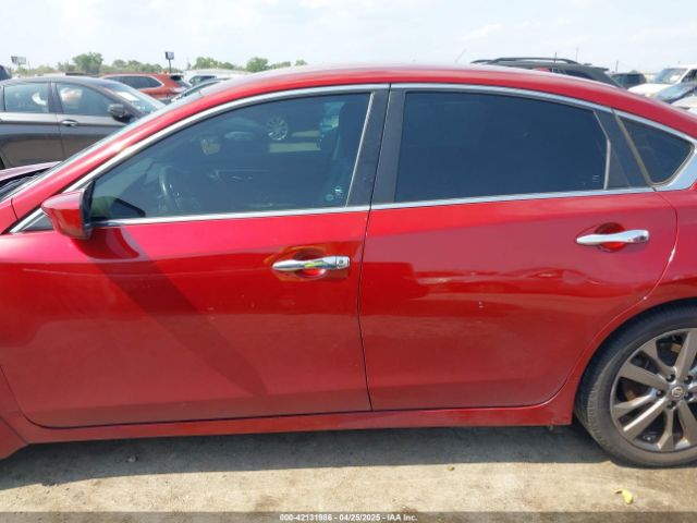 1N4AL3AP9JC195613 Nissan Altima 2.5 Sr