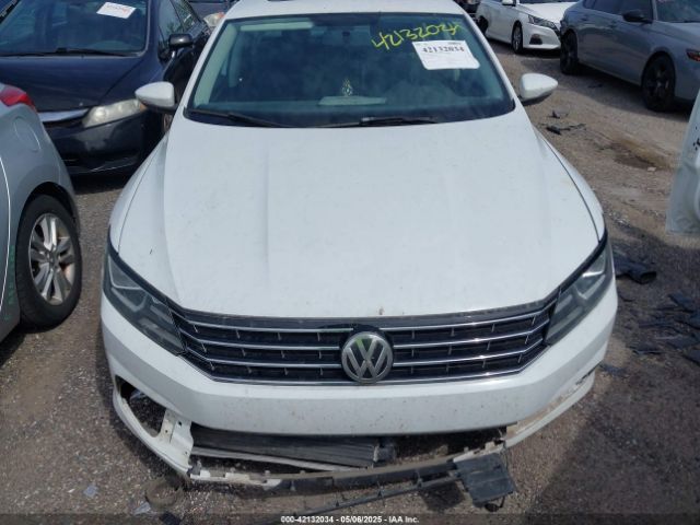 1VWBT7A38HC019341 Volkswagen Passat 1.8t Se