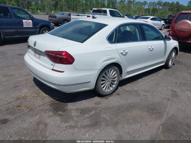 1VWBT7A38HC019341 Volkswagen Passat 1.8t Se