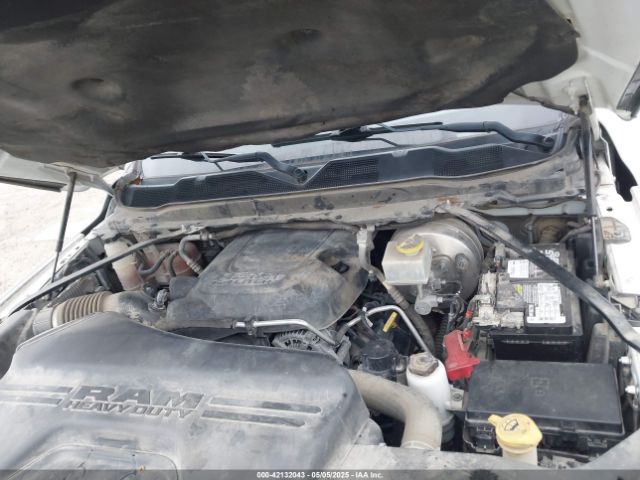 3C6UR4HJ9KG646011 RAM 2500 Tradesman  4x2 8' Box