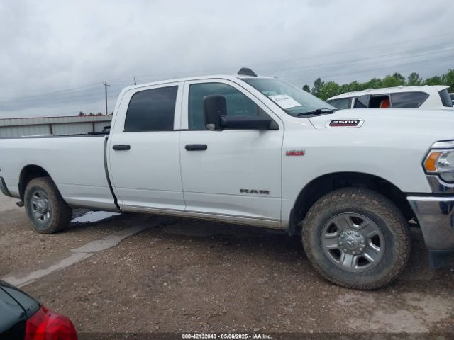 3C6UR4HJ9KG646011 RAM 2500 Tradesman  4x2 8' Box