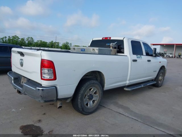 3C6UR4HJXKG720696 RAM 2500 Tradesman  4x2 8' Box