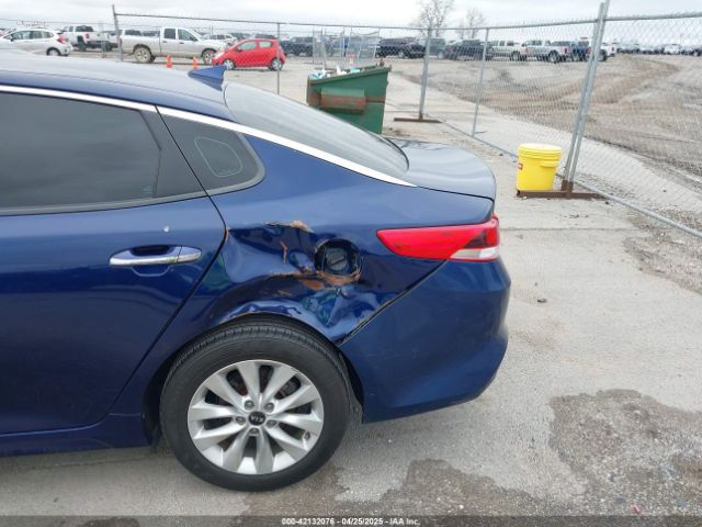 5XXGT4L3XHG165776 KIA Optima Lx